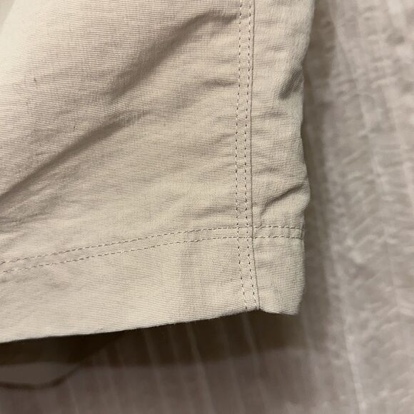 The North Face 10 Tan Lightweight Nylon 4” Hiking 5 pocket Outdoor Shorts - Picture 7 of 15